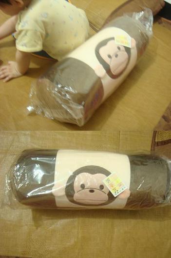 猴子抱枕