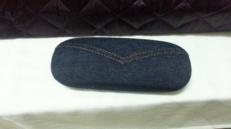 LEVIS 太陽眼鏡盒