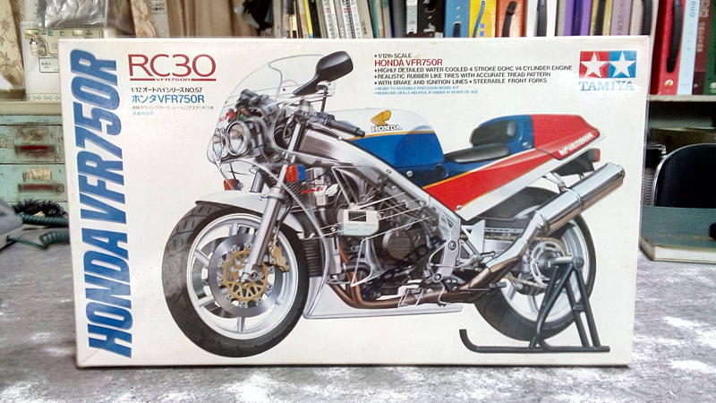 1/12 HONDA VFR750R