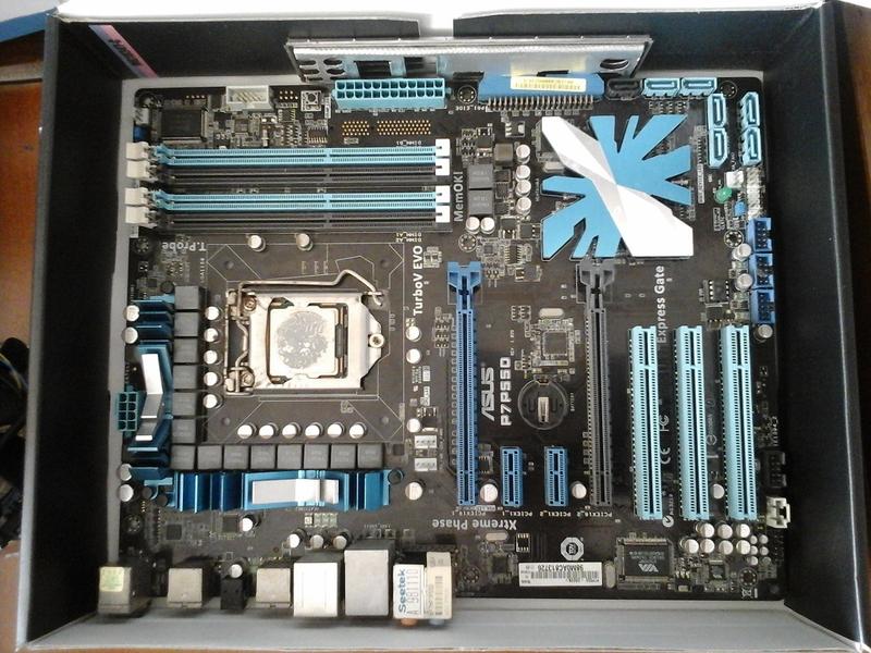 ASUS P7P55D(2009年產) 附 Intel i5-750 CPU 與全新原廠CPU風扇